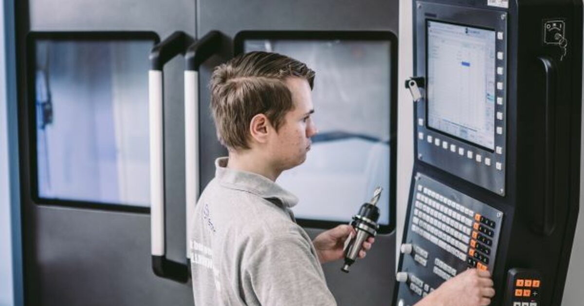 Wat is een BBL opleiding? | BBL 3 en 3 opleidingen | STODT