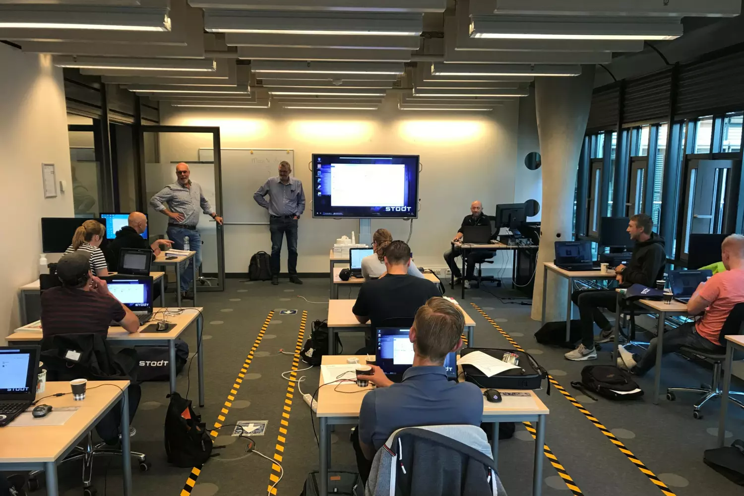 NX in de cloud BBL4 7 NX in de cloud BBL4 7